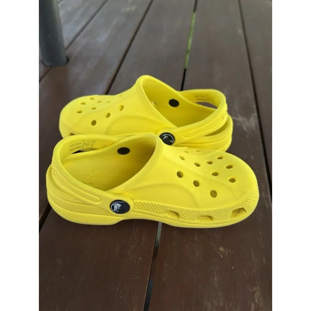 Crocs Classic Clog Yellow Kids Unisex Size C10 Slip-On Comfort Casual Sandals